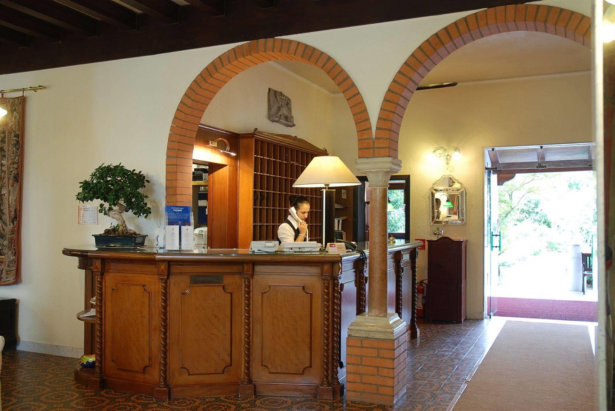 Holiday Center Valdor Cavallino-Treporti Exteriör bild